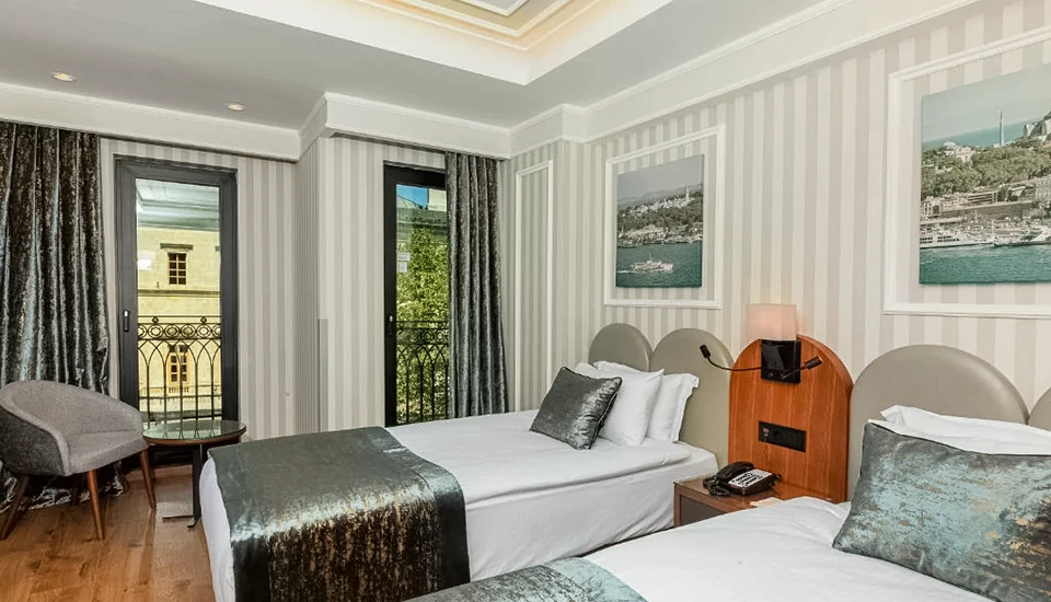 هتل موکارناس پرا استانبول